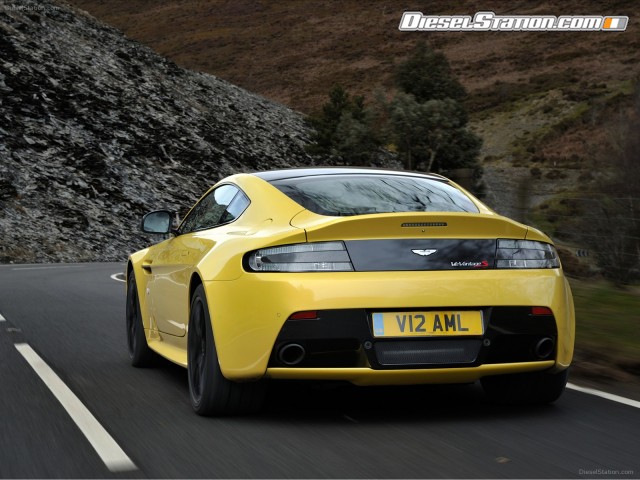 Aston Martin V12 Vantage S 2014 Picture #243 Aston Martin V12 Vantage S 2014 Picture #243